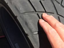 Deformation of the rear tire - inner, with blow-out