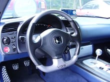 New 2005 VGS steering wheel.jpg