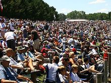 fans-784-07222007.jpg