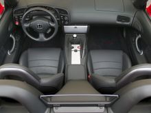 04_S2000_int13.jpg