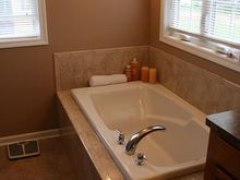 Master Bath 2.JPG