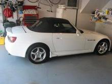 s2000whitered.jpg