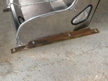 Seat rail-2.JPG