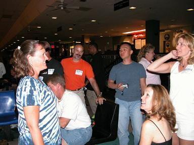 040606 Bowling in Hilton1.JPG