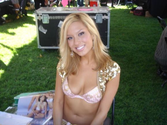 wow..Sasha Singleton!!