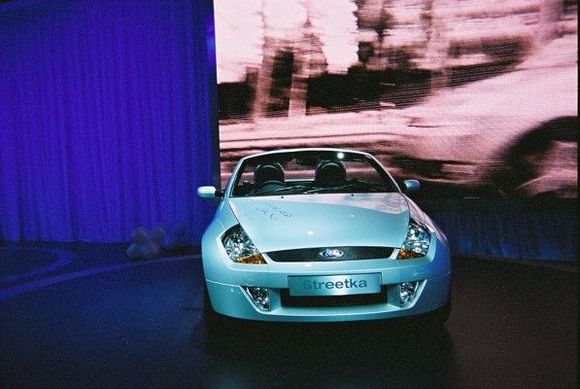 Street-Ka - signed by Kylie!!