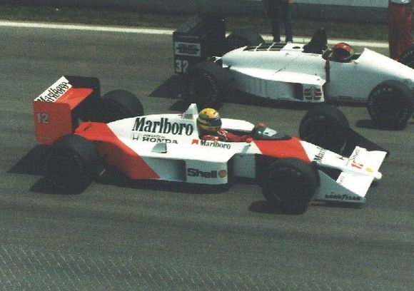 MP4-4b.jpg