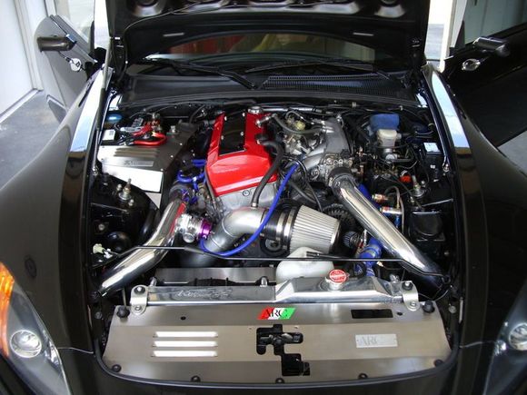car - engine bay_clean.jpg