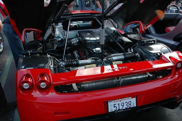 061014 Enzo engine 1793.JPG