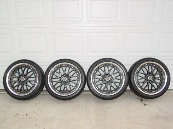 Volk GTU with Toyo T1R