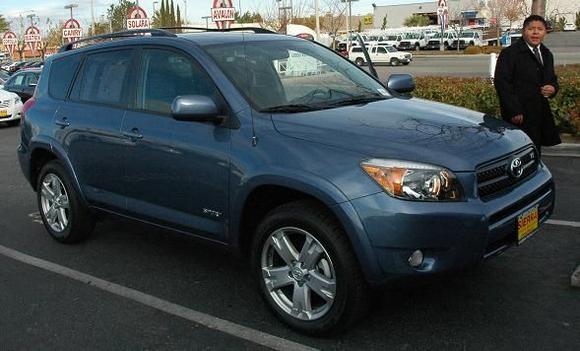 DSC_2126  RAV-4.JPG