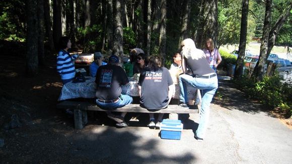 08 PICNIC.jpg