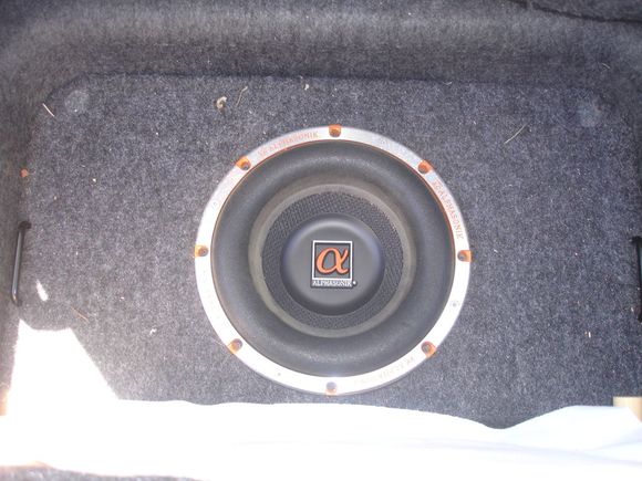 Sub and Amp setup 003.JPG