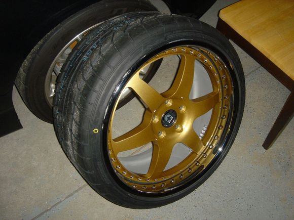 HRE 546R Gold   Chrome Lip (2)