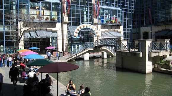 Riverwalk 5.jpg