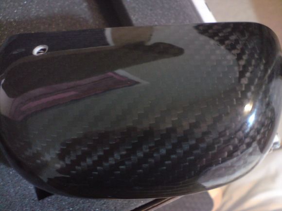 Carbon mirror detail