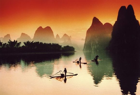 b li river sunset with fishermen.jpg