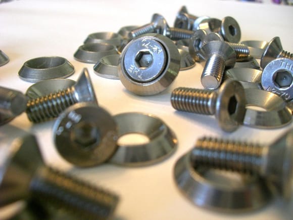rsz_1rsz_stainless_steel_boltswashers_004.jpg