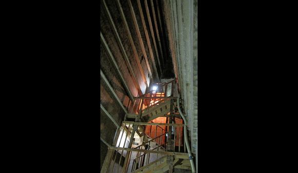 638 Stairs to the burial chamber.JPG