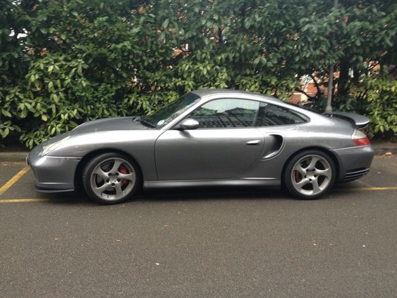 911