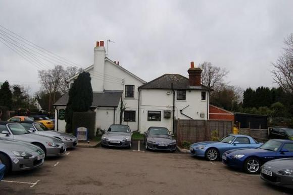Castle Pub Meet 003