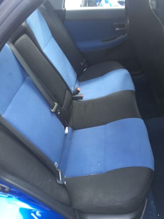 Front and rear seats £300