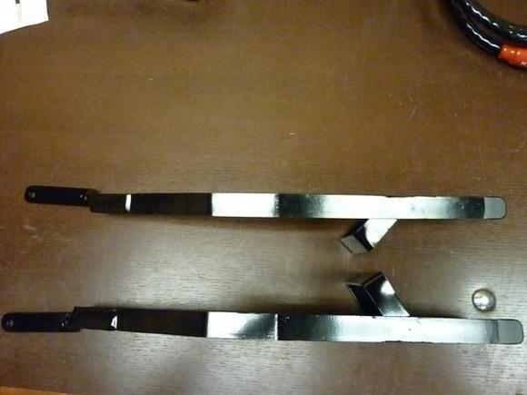 Saddlebag mounts painted