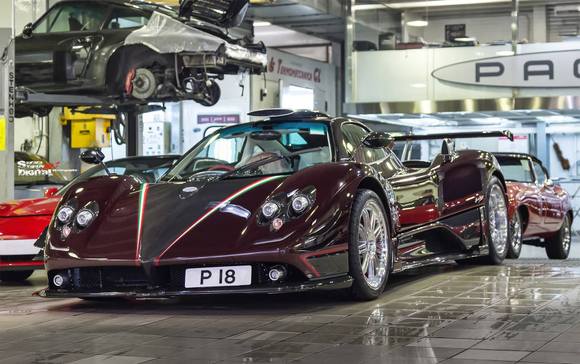 Zonda Fantasma by Kirara Stanley Photography