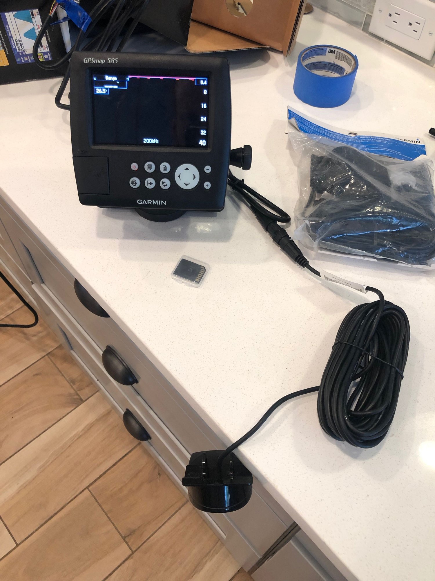 Sold*** Garmin 5" GPSMAP 585 & two new transom mount transducers Never