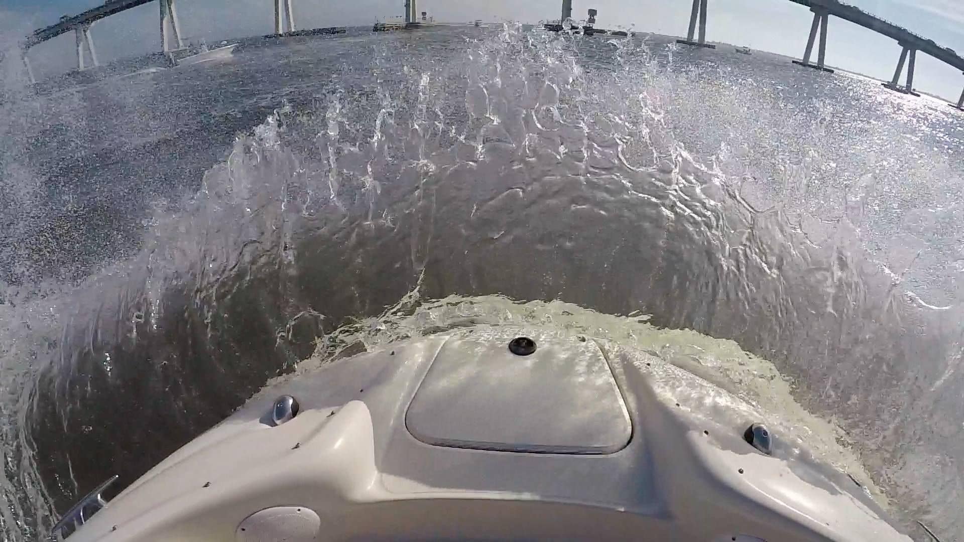 can a pontoon boat sink? the definitive answer