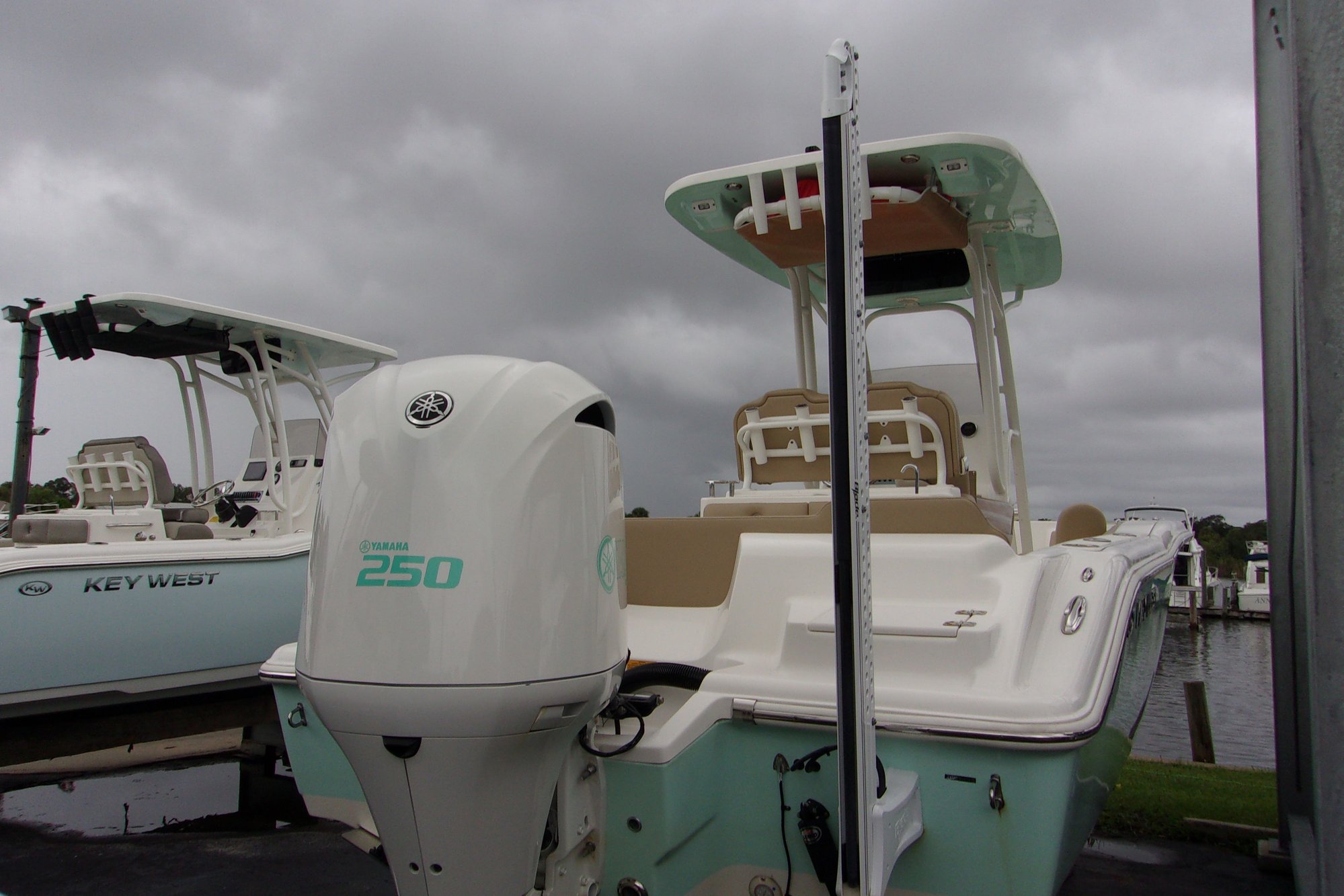 19 Key West 239 Fs 250 Yamaha 160 Hours Loaded The Hull Truth Boating And Fishing Forum