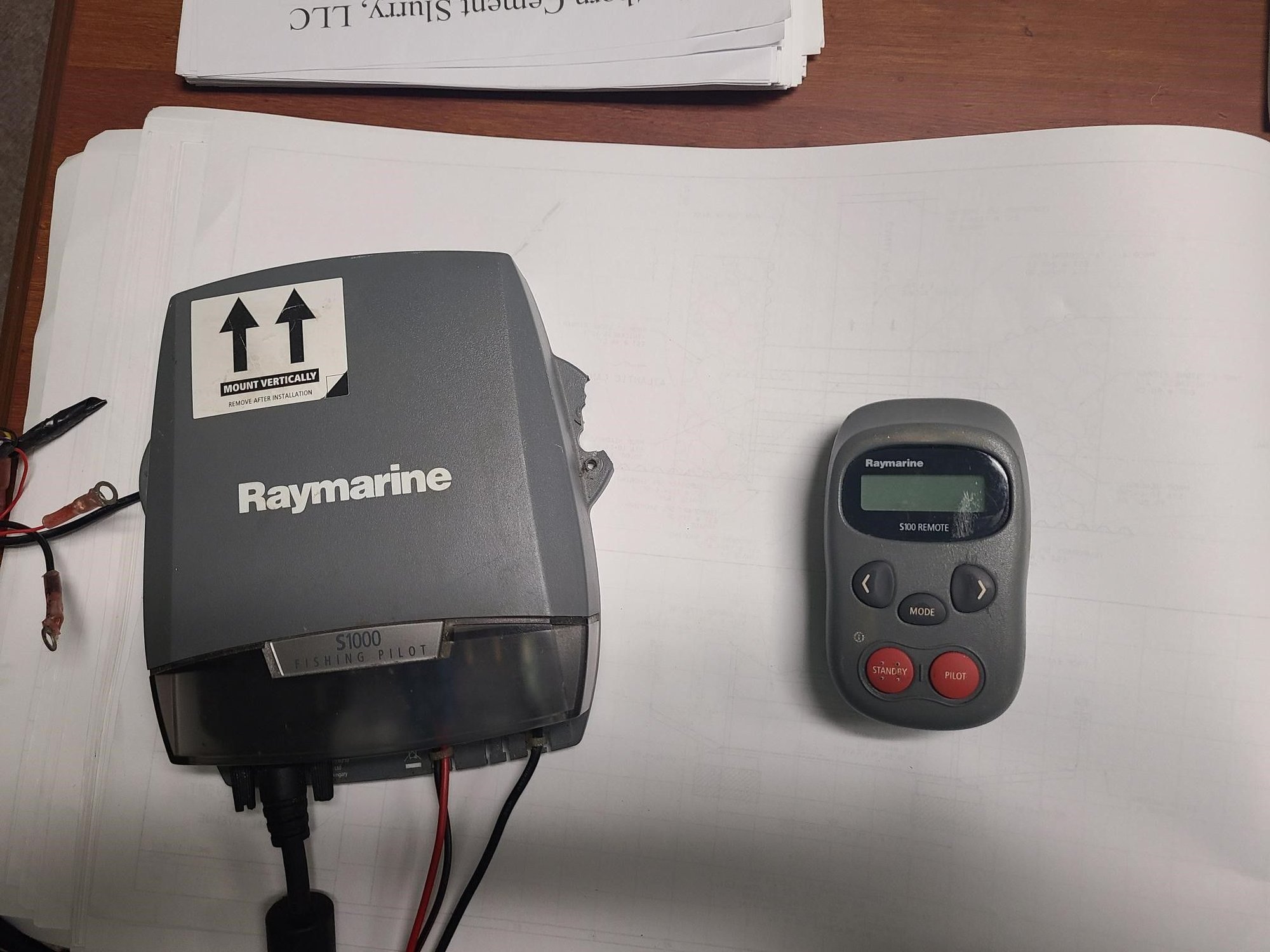 Raymarine S1000 Autopilot Computer W/Remote 300 The Hull Truth
