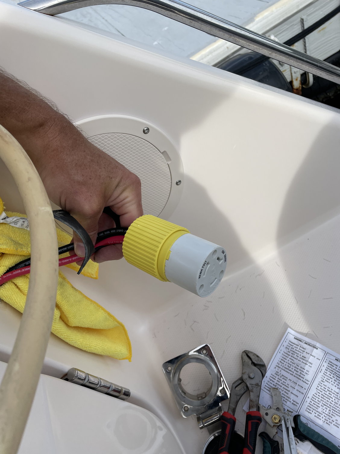 Installed 12V plug for Electric Reel? - The Hull Truth - Boating
