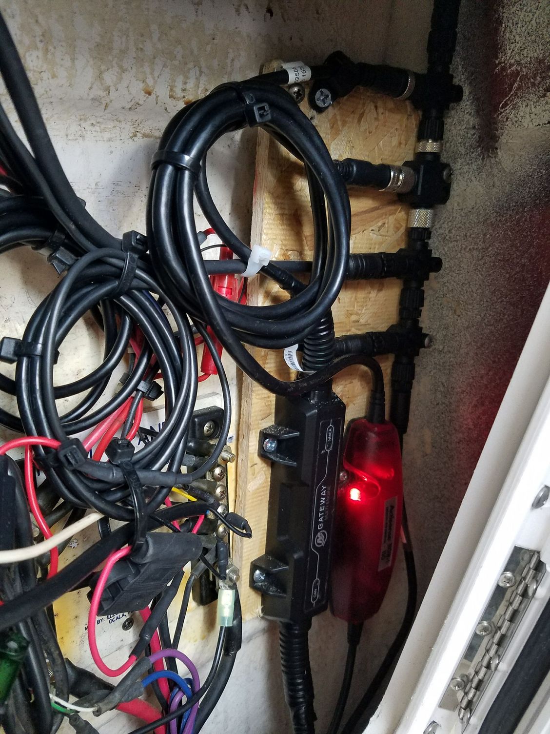 Simrad GO 9 Install - The Hull Truth - Boating and Fishing Forum