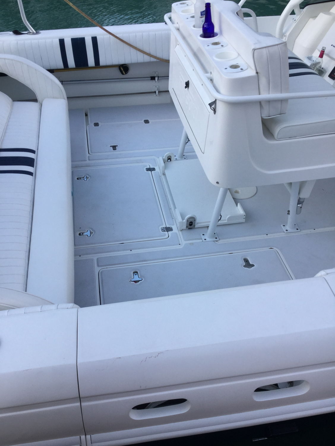 Attaching a cooler so it doesn't slide around? - The Hull Truth