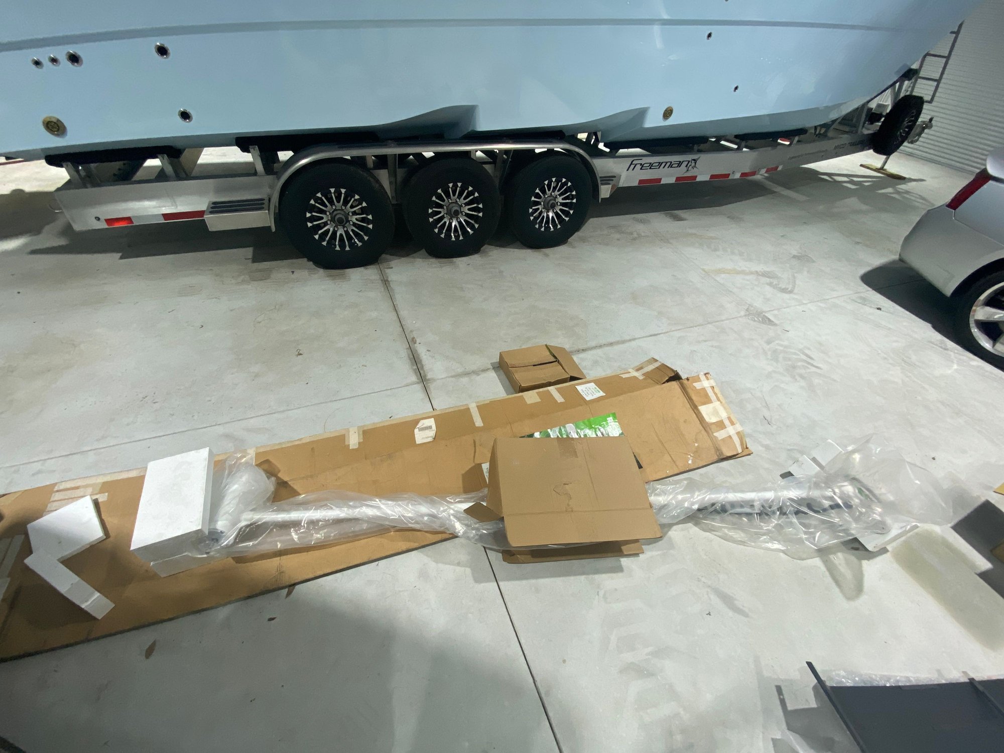 New Rhodan White 36V 96" Trolling Motor & 3 Relion 12V RB100 Lithium