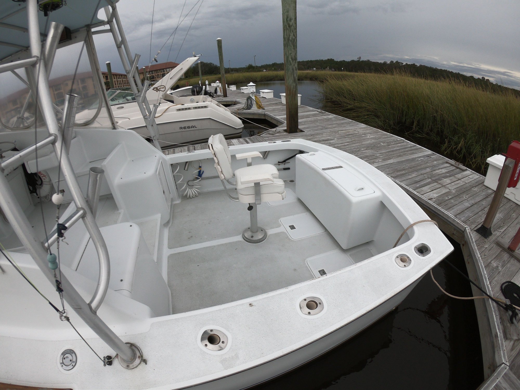 Island boatworks 32 custom carolina-repowered with 380hp cummins qsb's