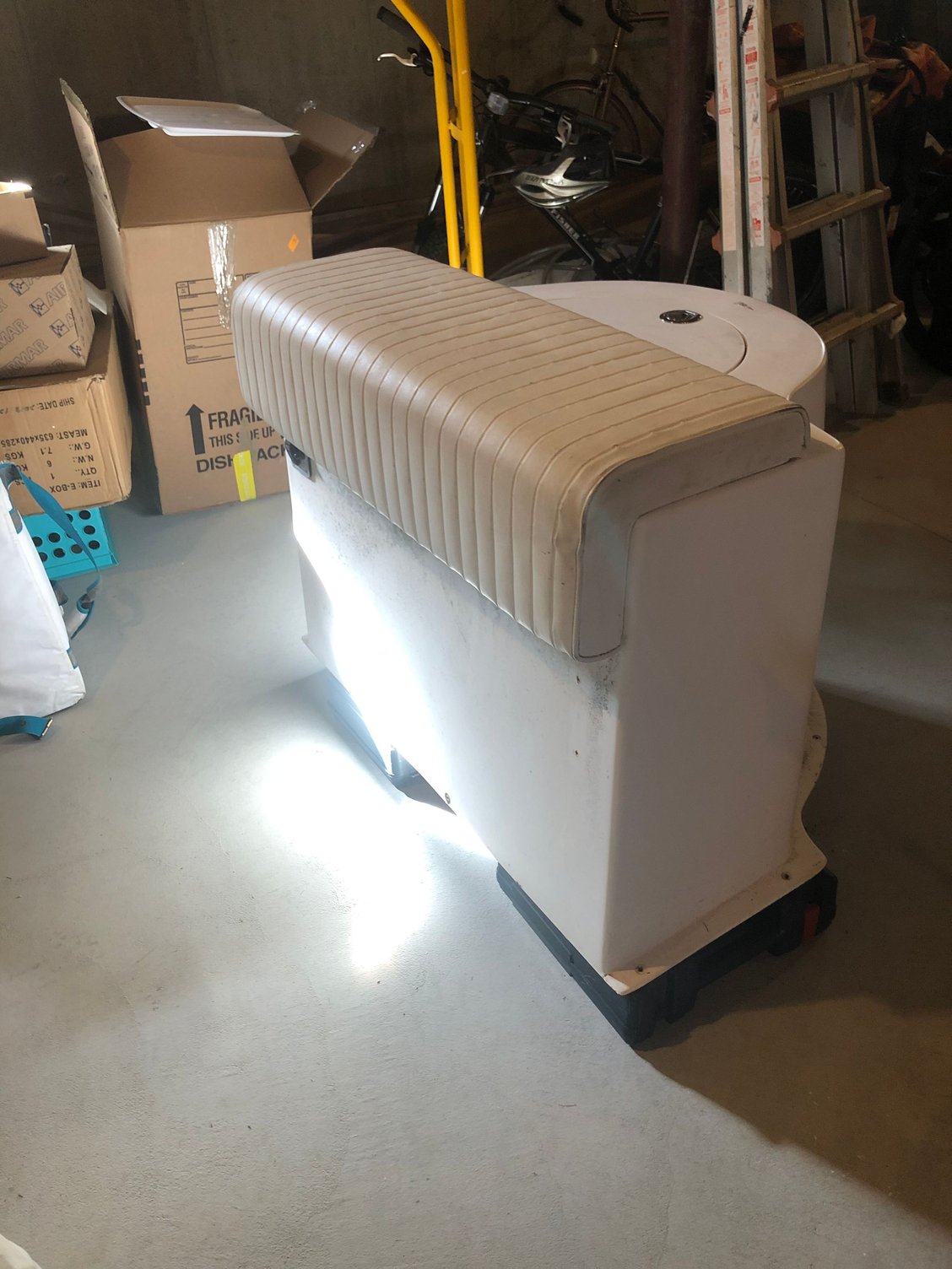 For Sale Center Console Boat Leaning Post with Integrated Livewell The Hull Truth Boating