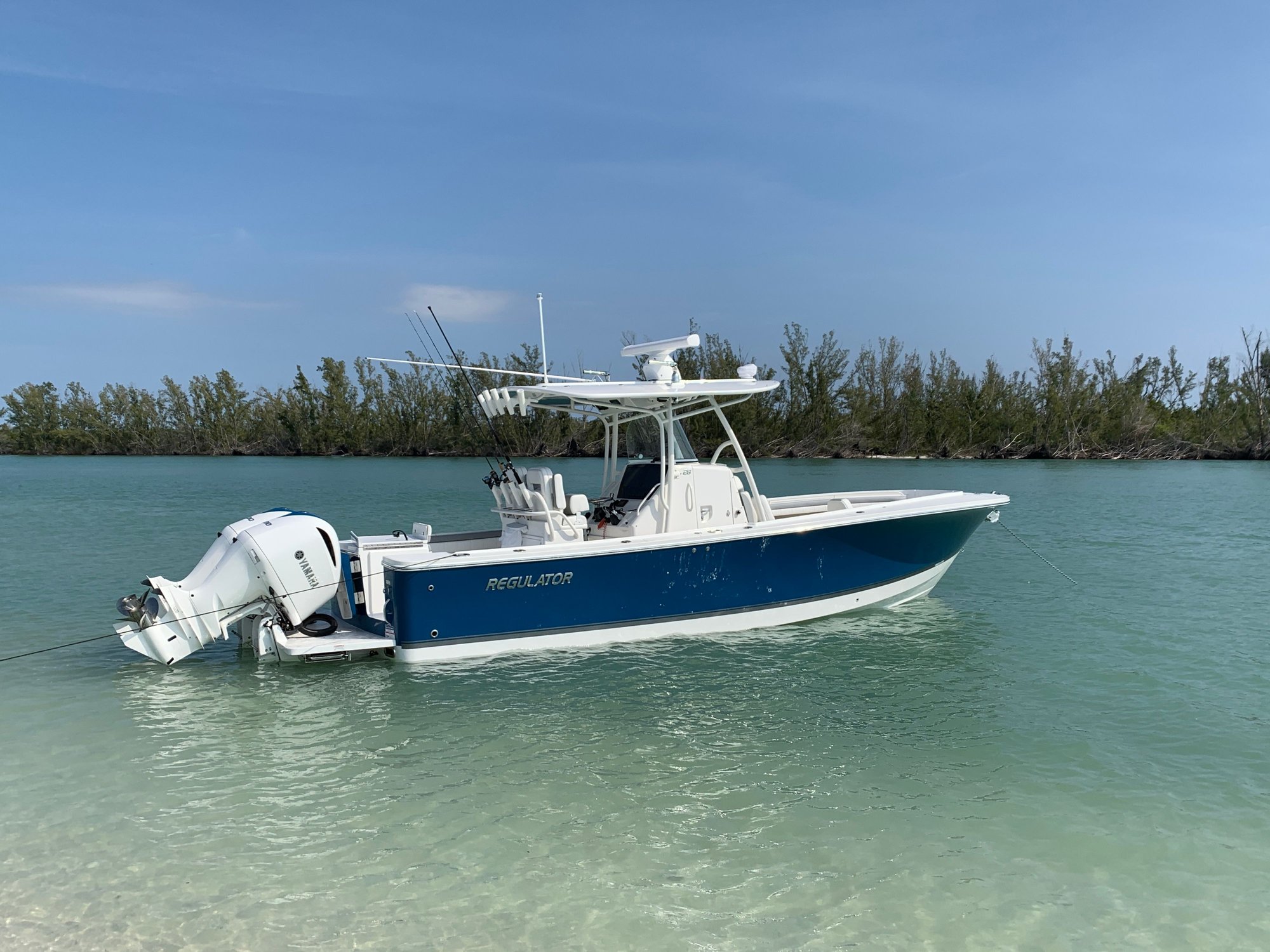 Everglades 29 vs Regulator 28 vs Edgewater 28 The Hull Truth