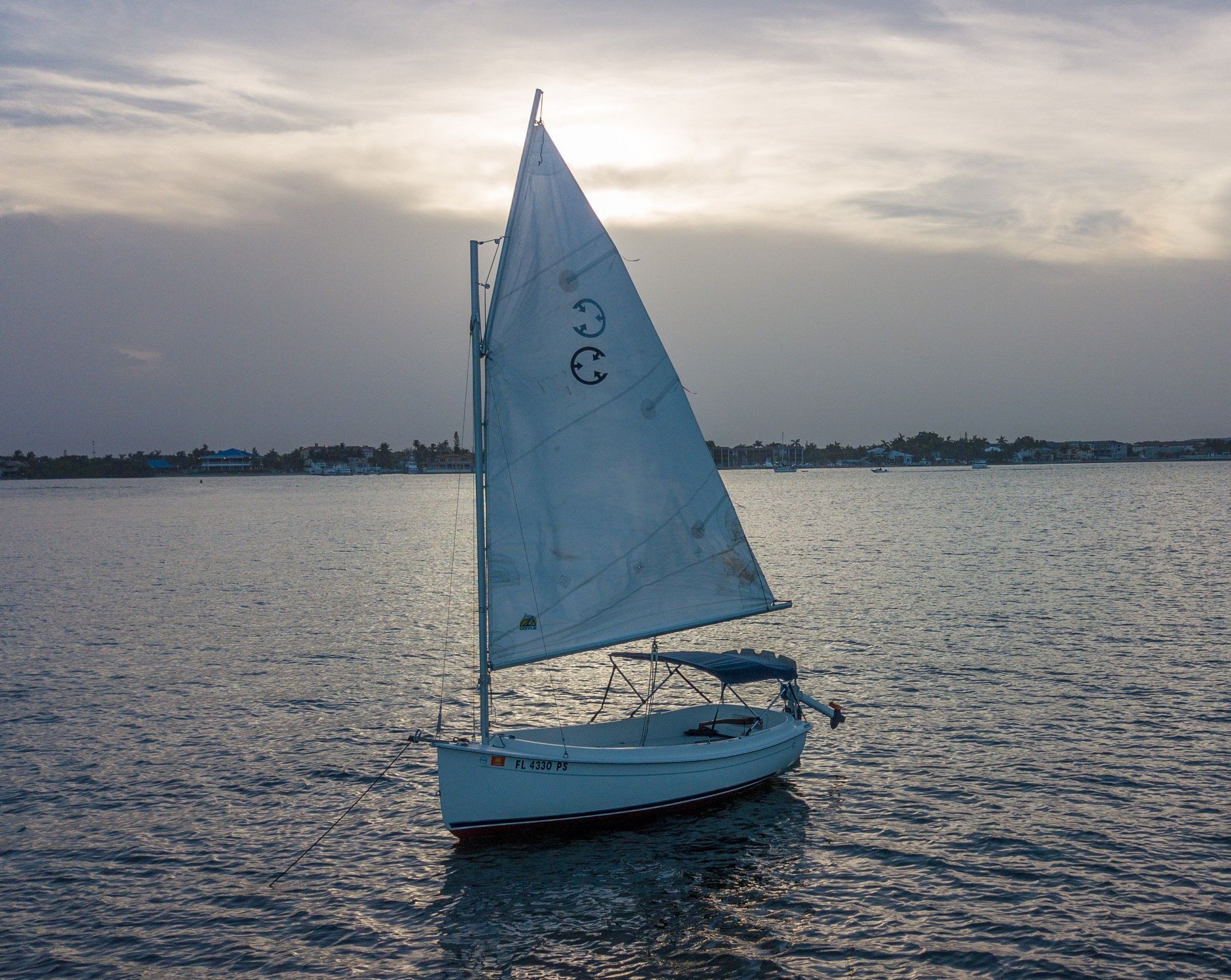 2009 ComPac Yachts "Picnic Cat" 14' Sailboat 5300 (S FL) The Hull