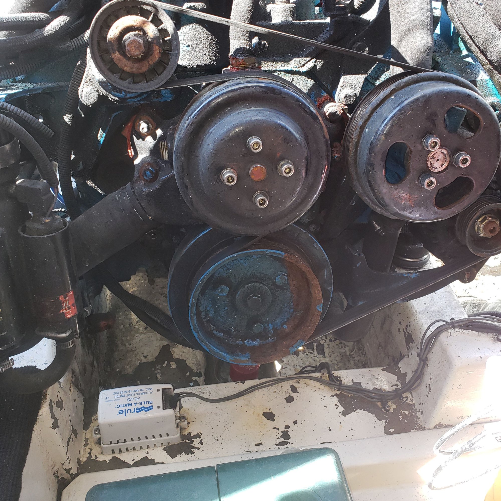 Crusader 5.7 MPI blown fuel pump relay. Problem or symptom? The Hull