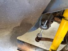 End links are gone (both sides - and I noticed the same thing in the front)