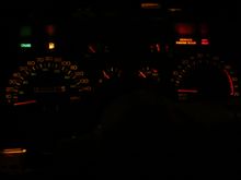 Here is a pic of the cruise and low fuel light.