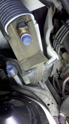 Note gap where bottom tube exit case