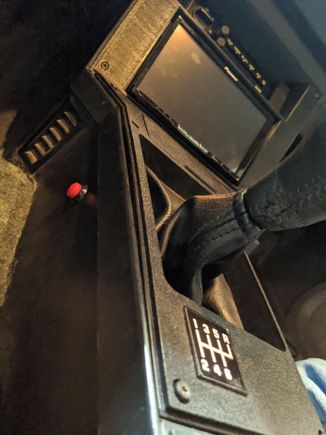 Final product, Got my new shifter plate and boot from Hawks, as well as the 6-speed sticker.
