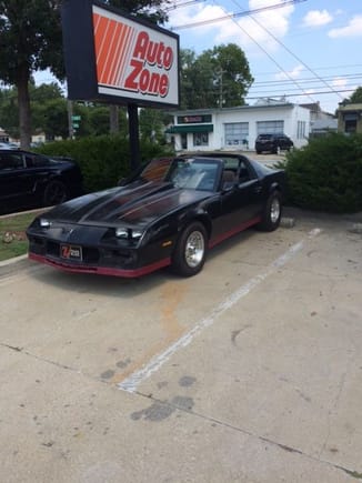 Here's my '83Z.  I know there's a lot of complaints about t-tops, but I love it.