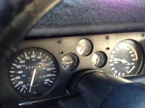 145 gauge cluster