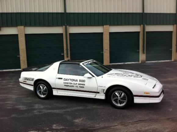 85 Pace car 2