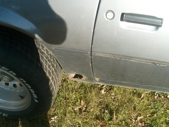 Big hole passenger fender.