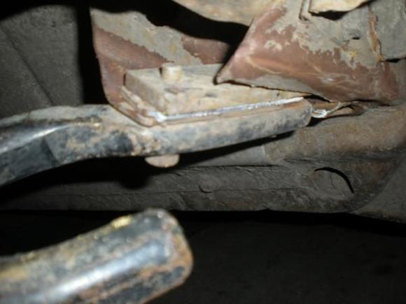 this realt sucks broken driverside tow hook